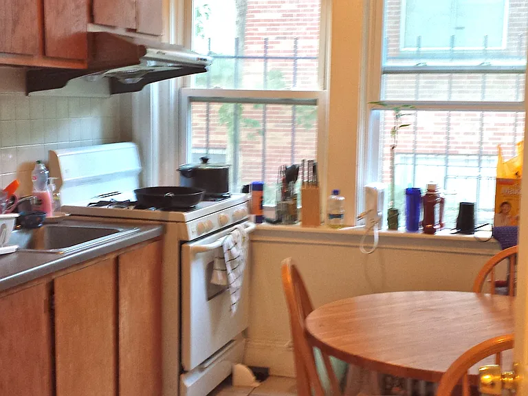 1691 Commonwealth Ave #10 — Photo 2