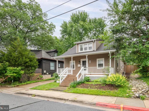 3509 Upshur St, Brentwood, MD 20722