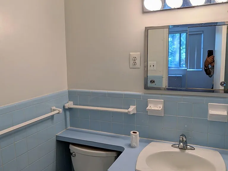 10401 Grosvenor Pl #310 — Photo 16