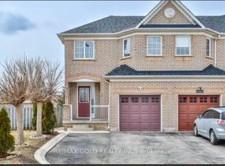 26 Twin Pines Cres, Brampton, ON L7A1M6