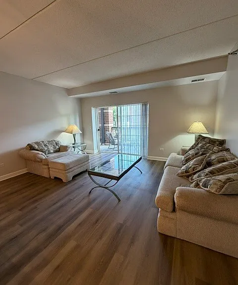 390 W Mahogany Ct #203 — Photo 2