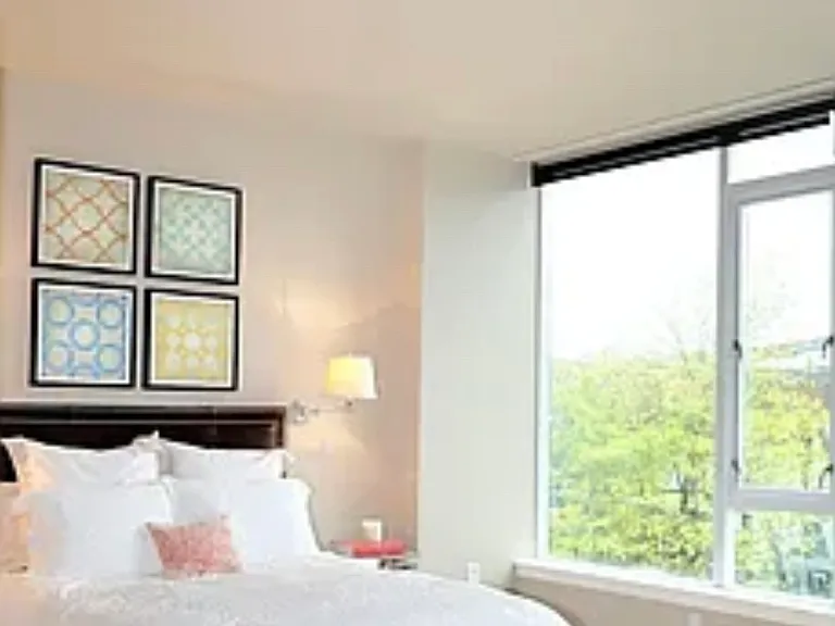 1900 SW River Dr #108 — Photo 25