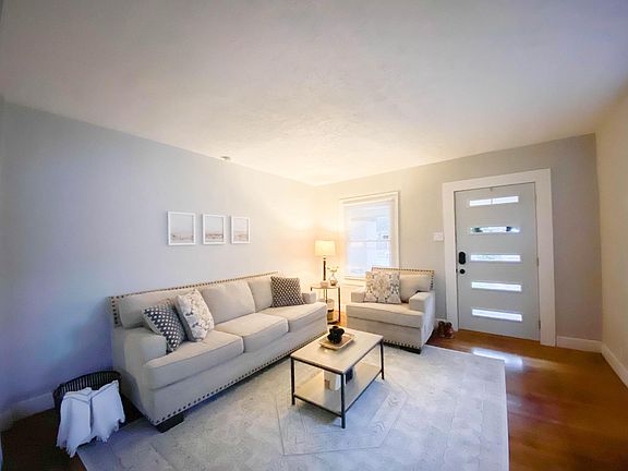 4th image of 4309-4309 N College Ave