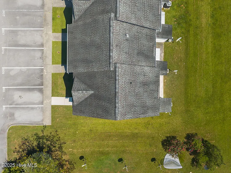 911 Springwood Dr — Photo 18
