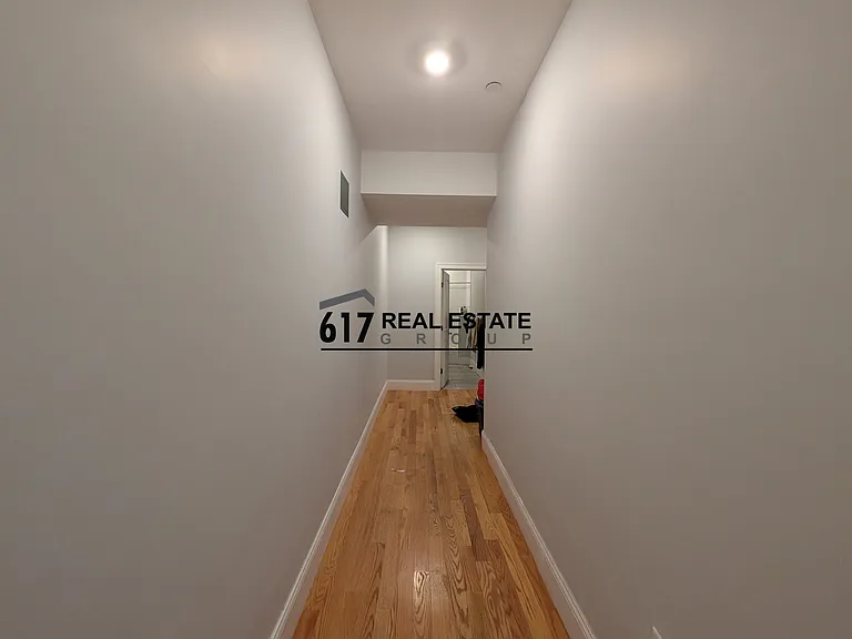 18-4 Murdock St — Photo 10