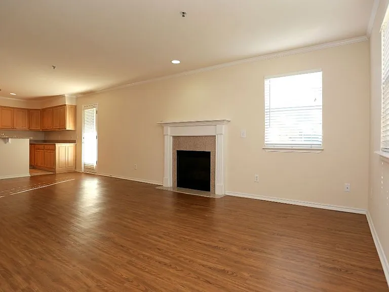 4741 S Harvard Ave #10 — Photo 13