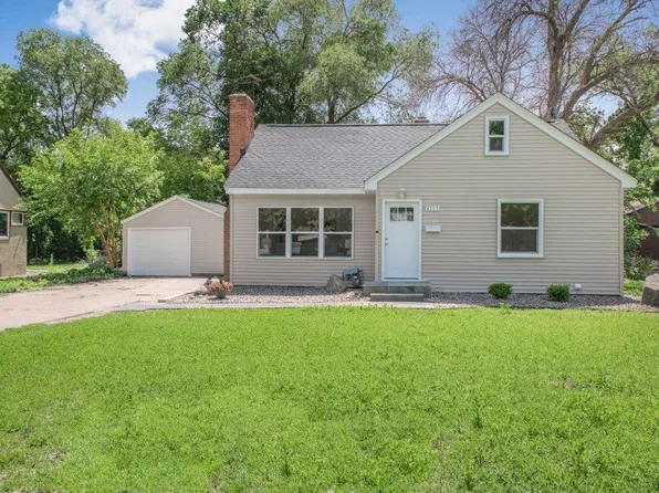 6327 50th Ave N, Crystal, MN 55428