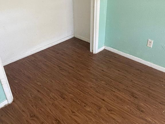 5th image of 2200 Cottonwood Dr #A
