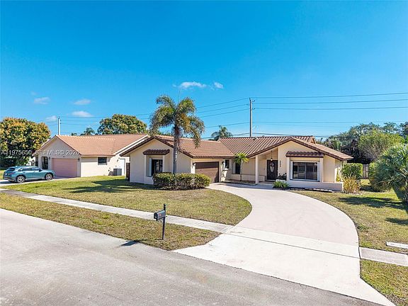 2nd image of 2602 SW 23rd Cranbrook Dr