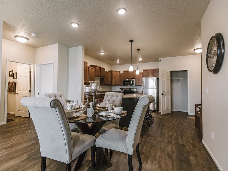 Lakewood Crossing Apartments — Photo 42