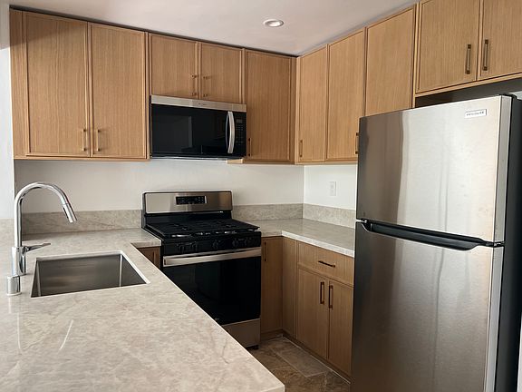 2nd image of 1517 Armacost Ave APT 102
