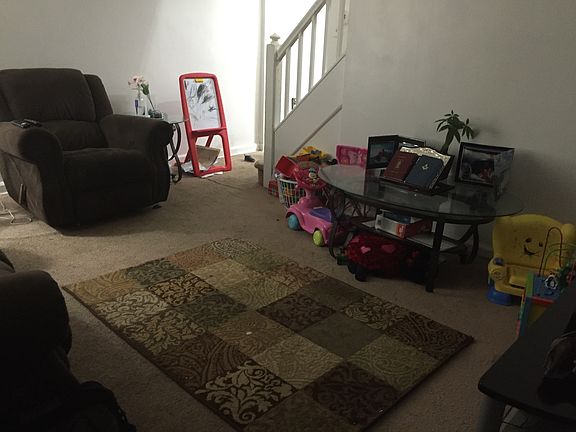 Livingroom(furnished)
