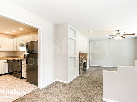 4th image of 5004 E 40th St