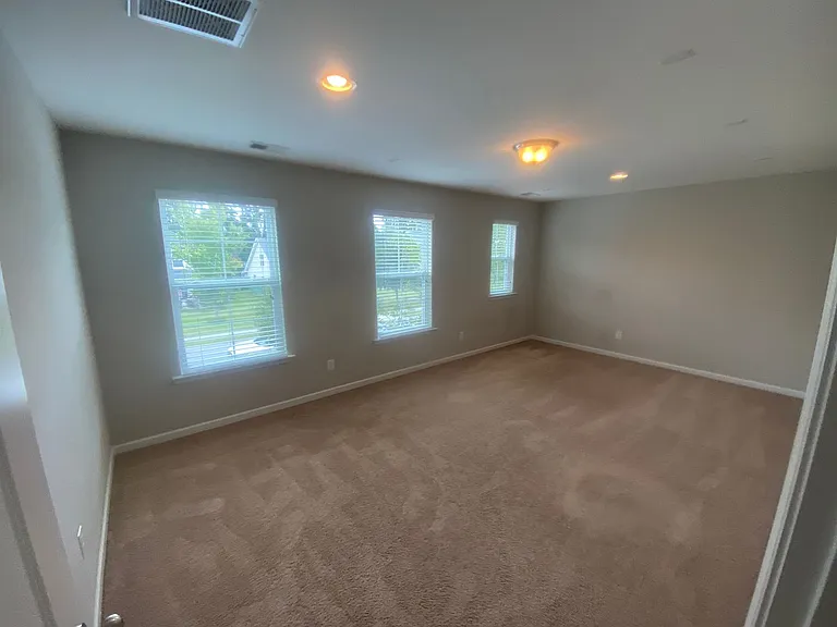 901 Garden Hills Loop — Photo 5