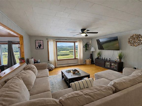 4th image of 104 Brunner Rd