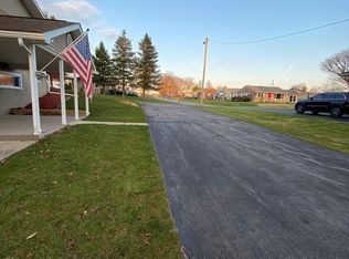 636 Elm Dr, Johnstown, PA 15905