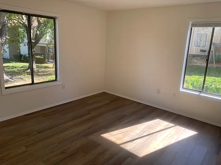 1702 N Hamilton St #C — Photo 7