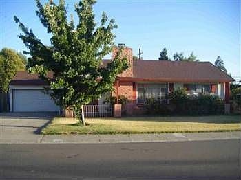 2nd image of 1640 W Barcelona Ave