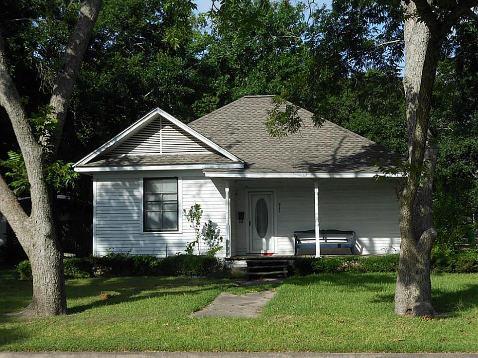 1st image of 511 Avenue B St