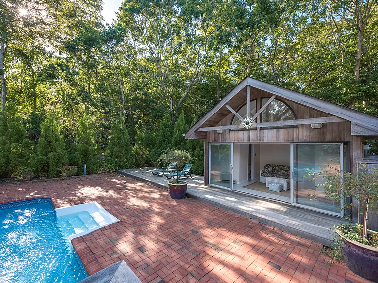 46 Dogwood St — Photo 13