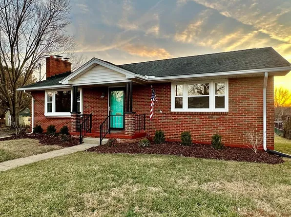 201 Woodland Ave, Luray, VA 22835