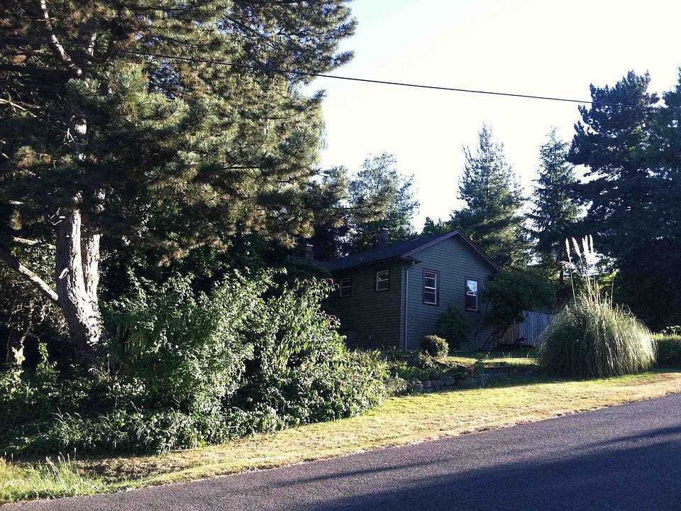 2nd image of 9623 15th Ave NE