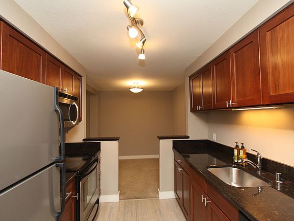4th image of 15821 NE Leary Way APT 126