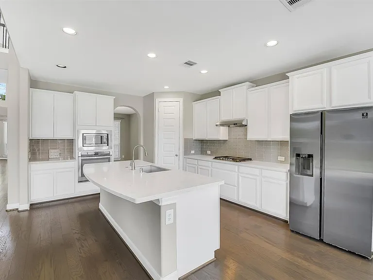 16706 Chestnut Square Dr — Photo 5