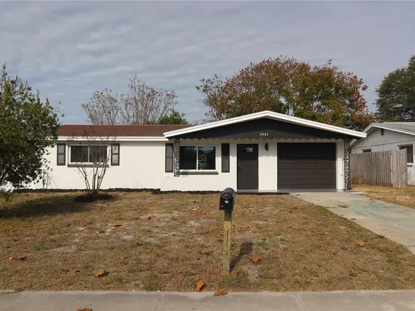 7521 Coventry Dr, Port Richey, FL 34668