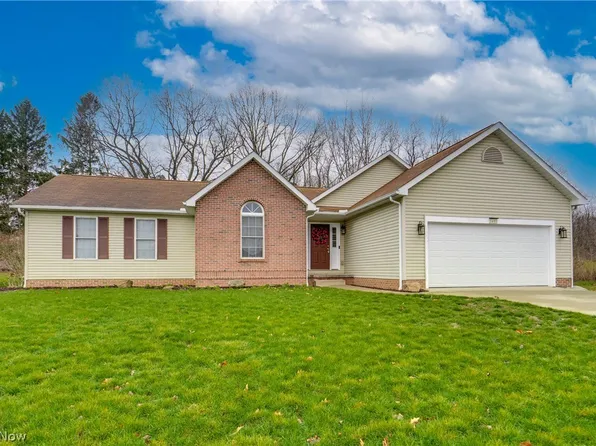 1481 Brookridge Ave, Louisville, OH 44641