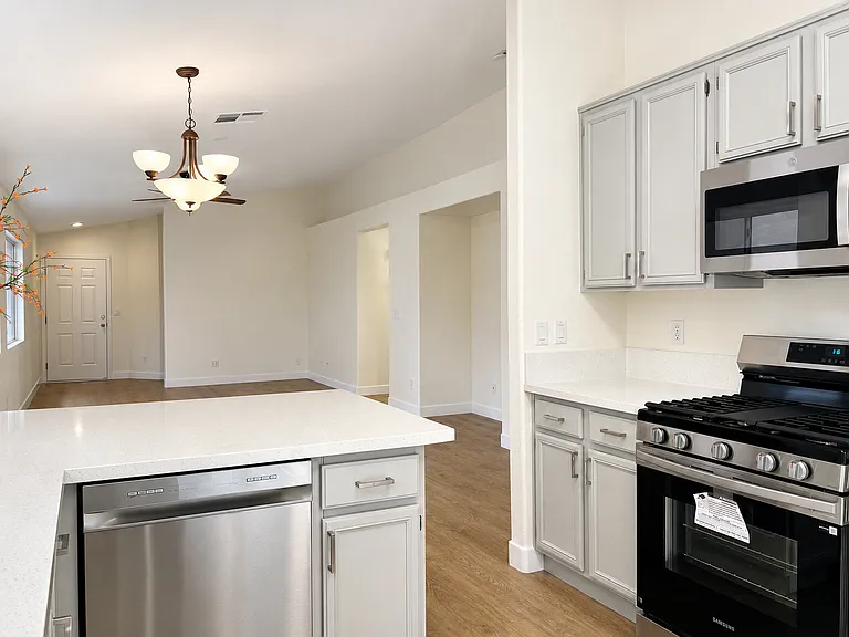 6303 Aztec Crossing Ct — Photo 2
