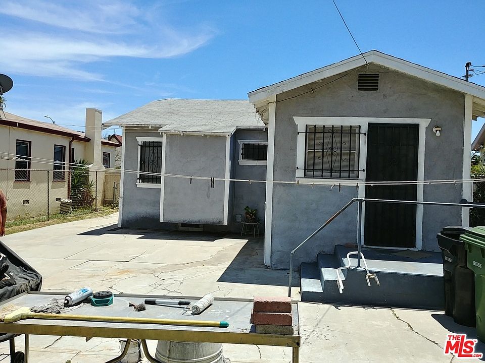 2nd image of 1031 W 84th St