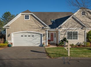 63 Hunt Glen Dr #63, Granby, CT 06035