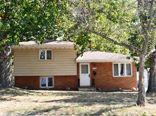 4143 E 9th St, Des Moines, IA 50313