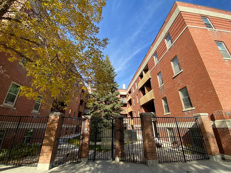 915 Corydon Ave #3B — Photo 2