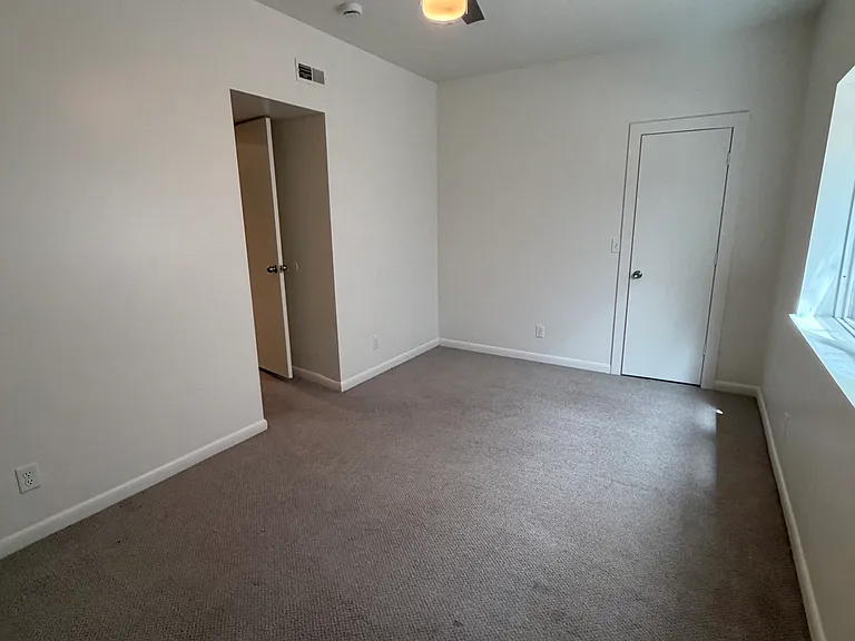 1062 E Markea Ave — Photo 3