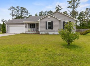 100 Laredo Dr, Jacksonville, NC 28540