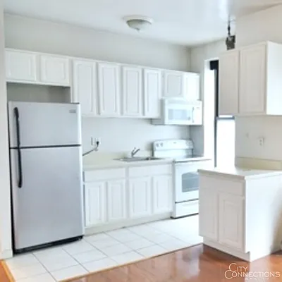 Rented by City Connections Realty | media 33