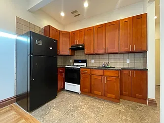 338 8th Street