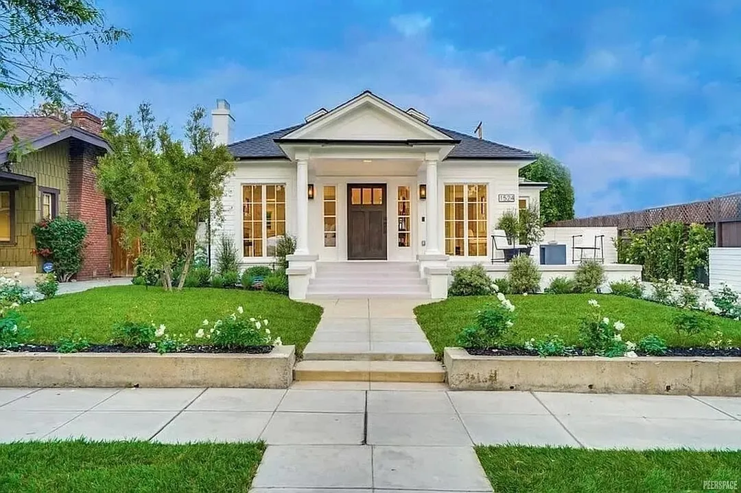 5 bed, 4.5 bath, 2700 sqft, $18,500 — Photo 3