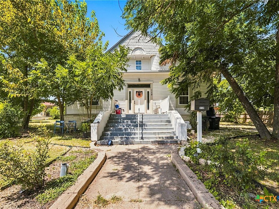 1st image of 112 W Avenue I