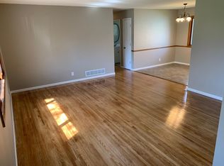 625 10th Ave NW, New Brighton, MN 55112