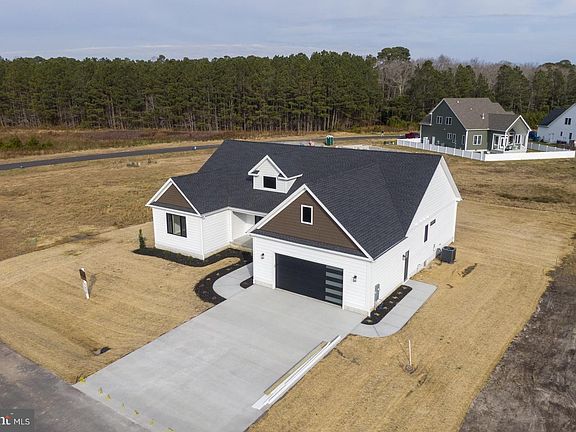 2nd image of 3 Seattle Slew Ln