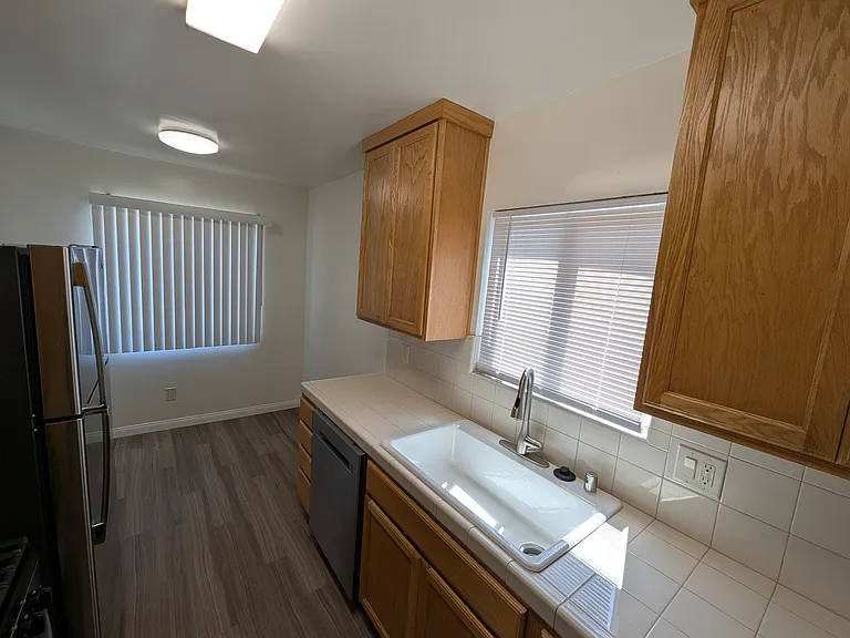2215 W 182nd St #A — Photo 5