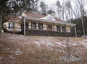 2nd image of 70 Trillium Glen Ln