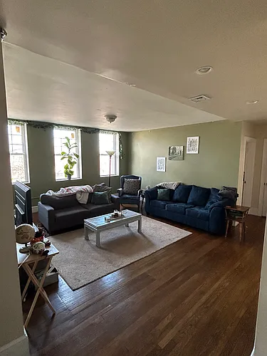 394 Riverway #8 Photo 1