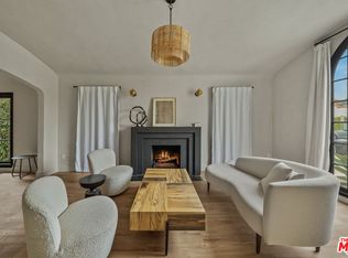8822 Rosewood Ave, West Hollywood, CA 90048