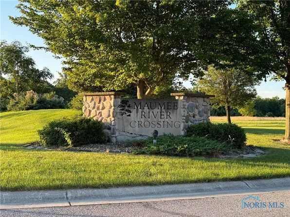 520 River Front Dr, Defiance, OH 43512