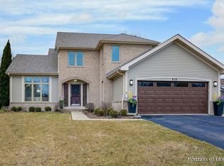 828 Clearcroft Ave, Bolingbrook, IL 60490