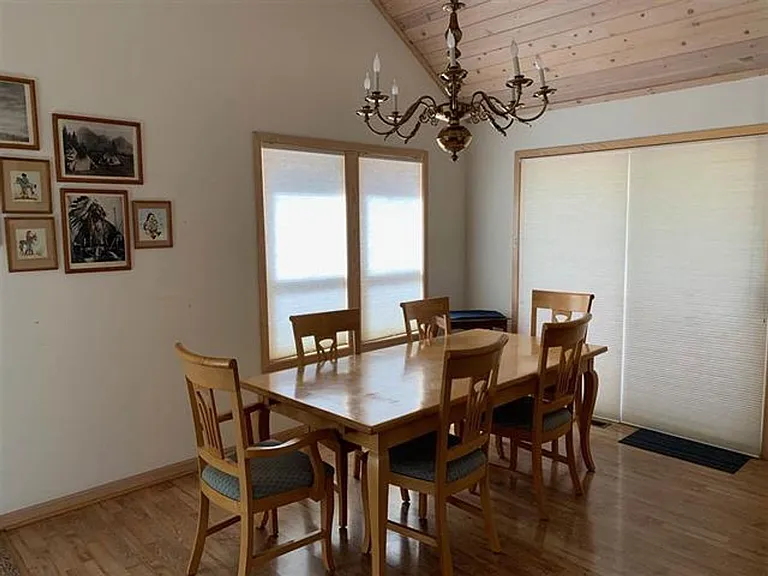 12464 Greenleaf Way — Photo 7